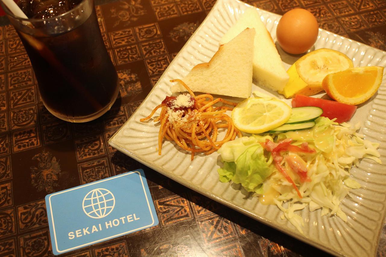 Sekai Hotel Tsuki أوساكا المظهر الخارجي الصورة